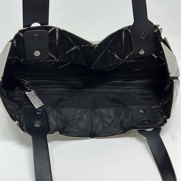 Bao Bao Issey Miyake Silver Lucent Tote - Picture 8 of 12
